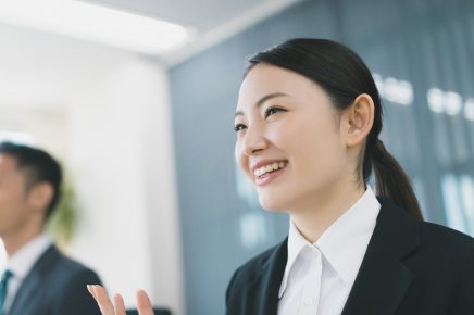 就活面接で「尊敬する人」の話から効果的に自己PRする方法は?内定者500人アンケート実施 - 就職ジャーナル