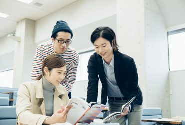 講義を受ける大学生